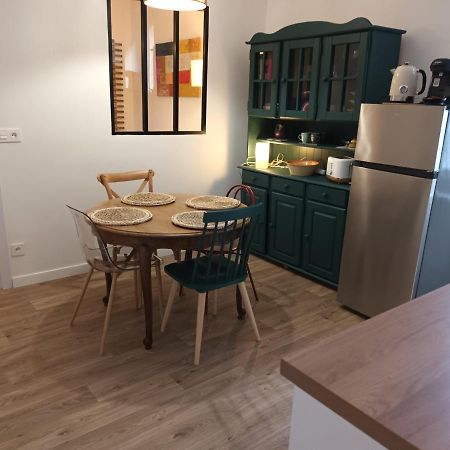 Appartement T2 Renove, Centre-Ville Hendaye, Proche Baie, Sans Ascenseur, Balcon, Calme, Wifi Non Inclus - Fr-1-239-850 ภายนอก รูปภาพ