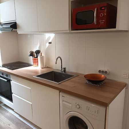 Appartement T2 Renove, Centre-Ville Hendaye, Proche Baie, Sans Ascenseur, Balcon, Calme, Wifi Non Inclus - Fr-1-239-850 ภายนอก รูปภาพ